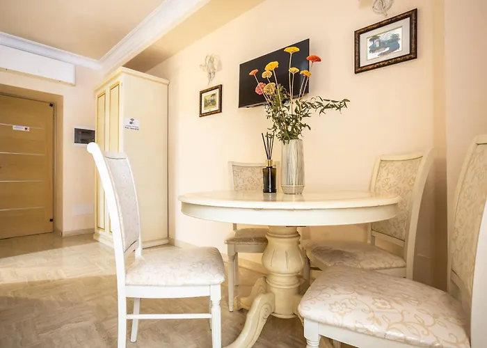 Opera Theater Relais 3*